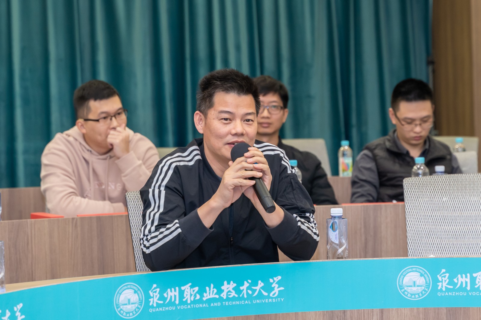 DSC00241.jpg DSC00241.jpg